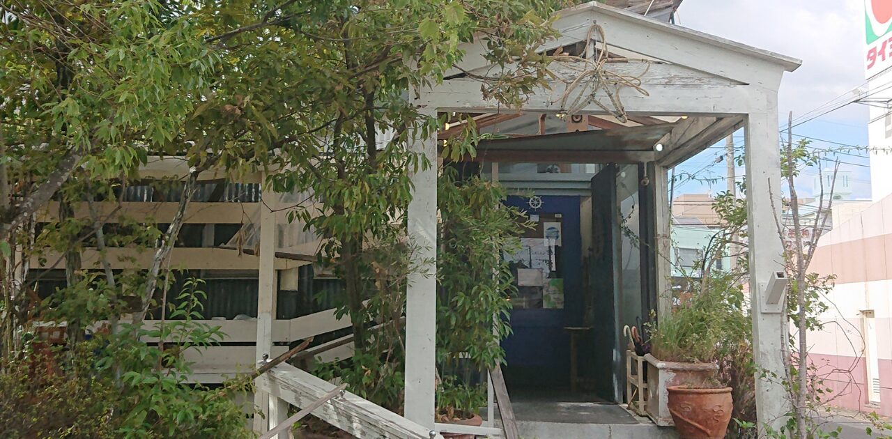 お店入り口　　